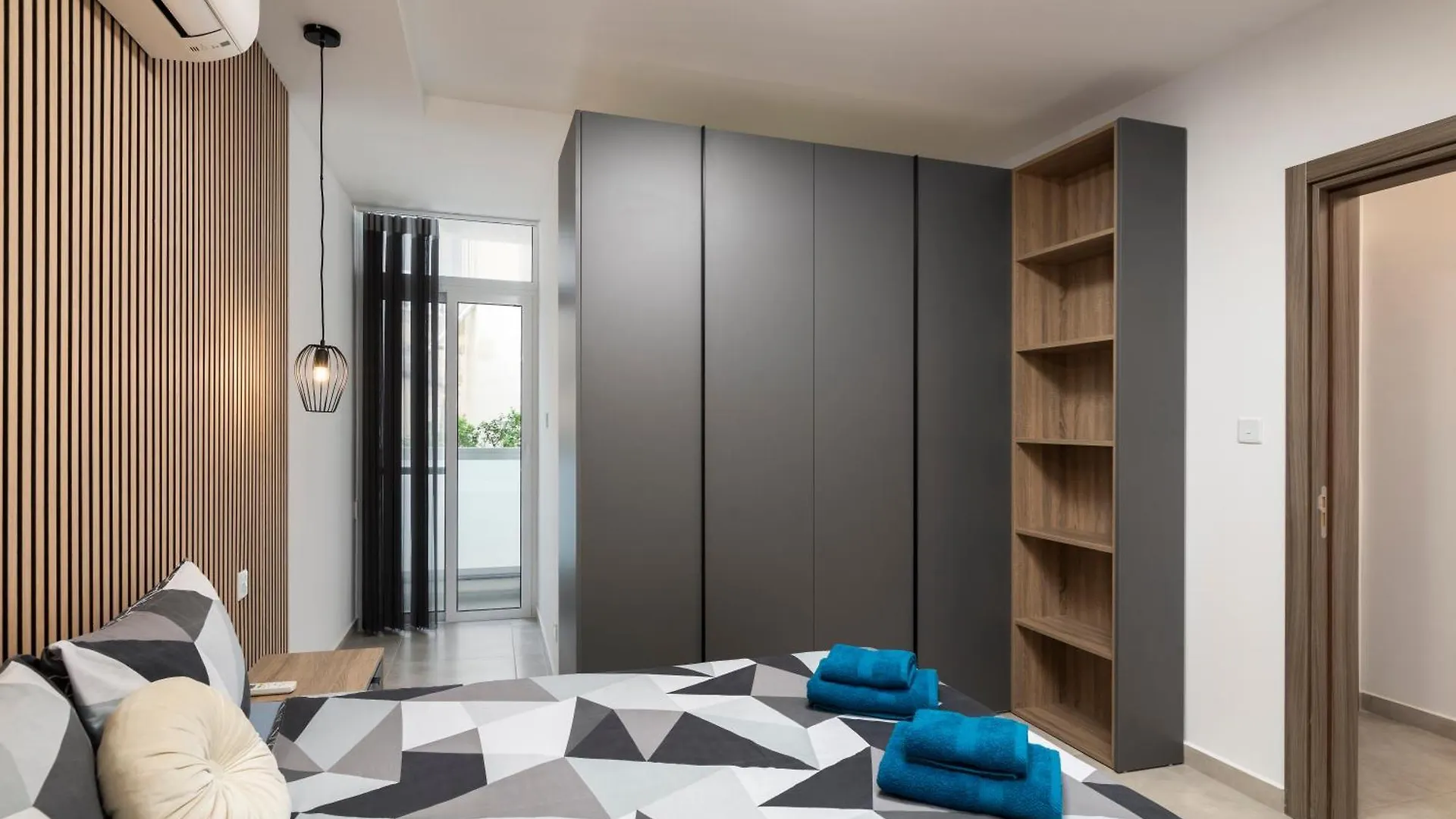 Modern 2Bd Apartment With Spacious Layout & 2 Balconies - San Gwann